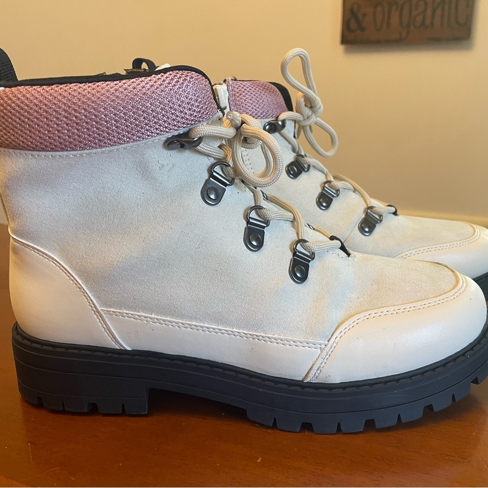 SO Women's Winter Boots - Cream and Pink